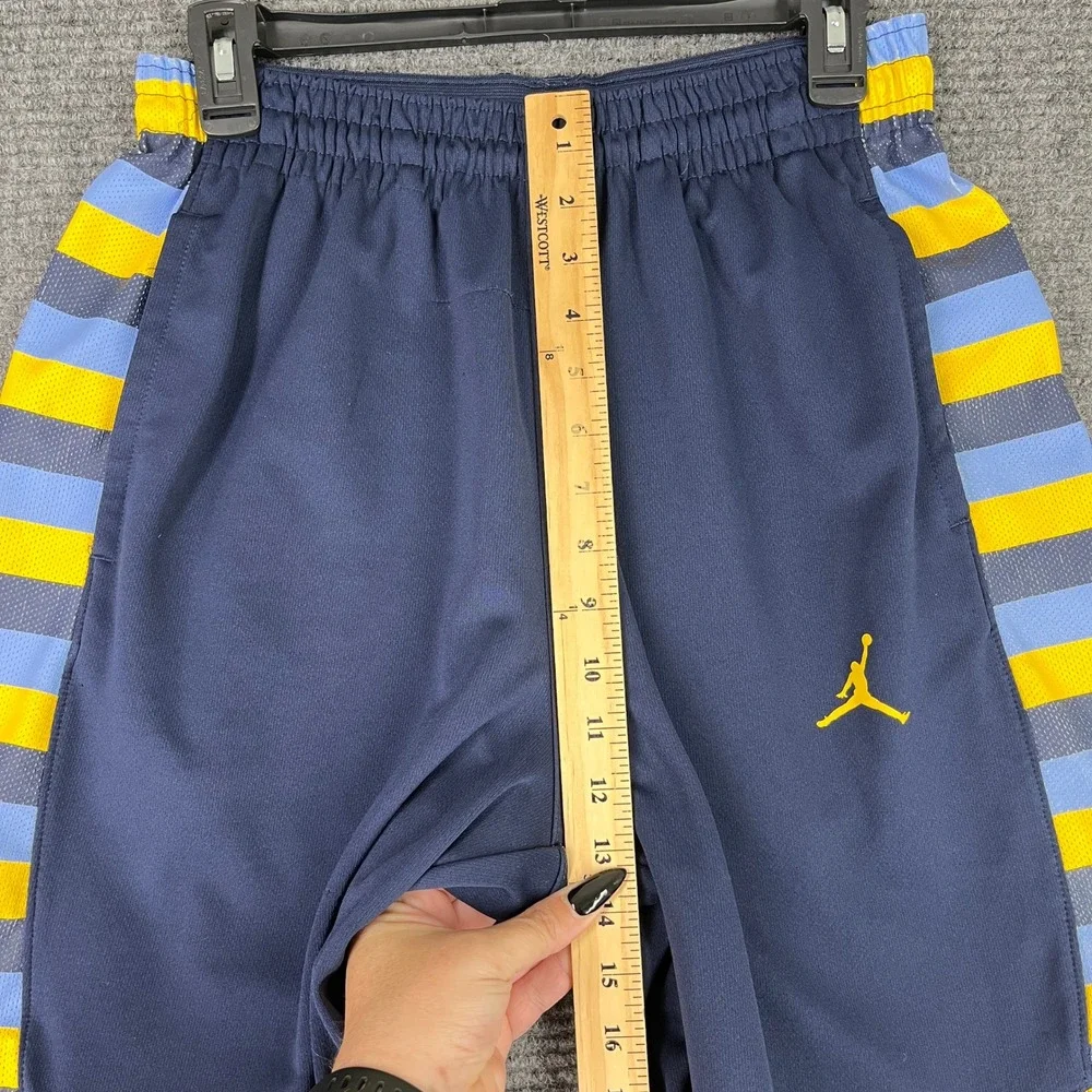 Marquette University Basketball Training Shorts Men‎ M Jordan Nike College Team